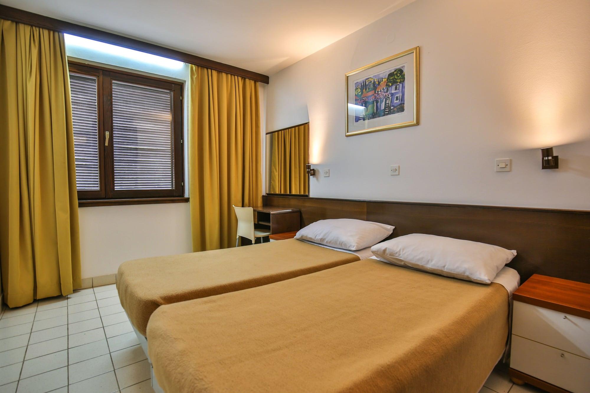 Two-Bedroom Apartment Park View