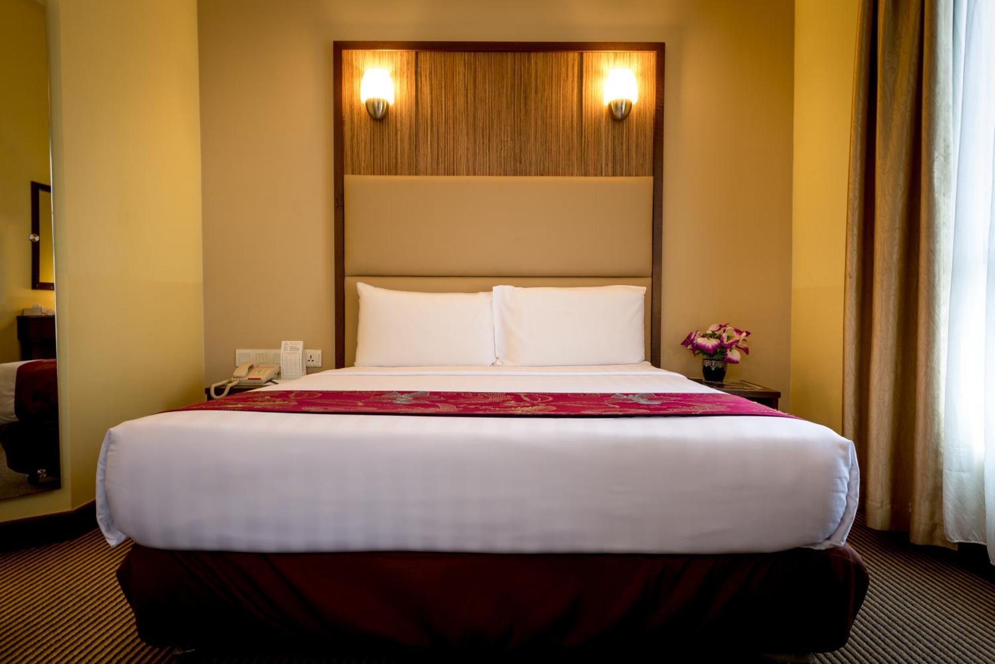 Deluxe Double or Twin Room