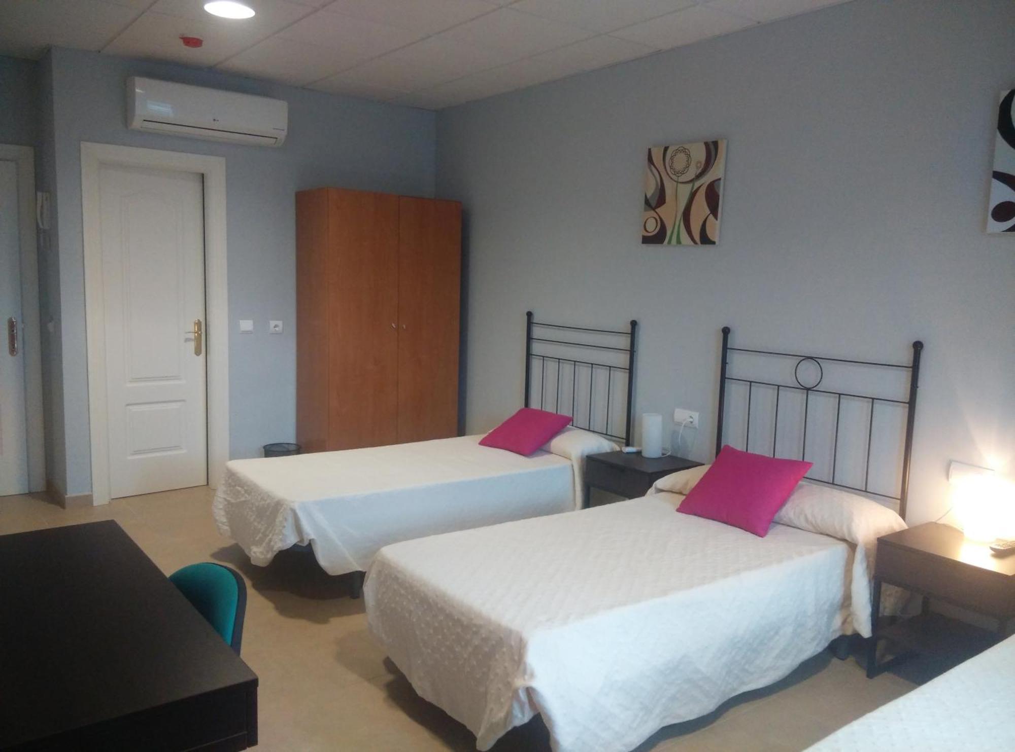 Triple Room,1278149860:JPEG
