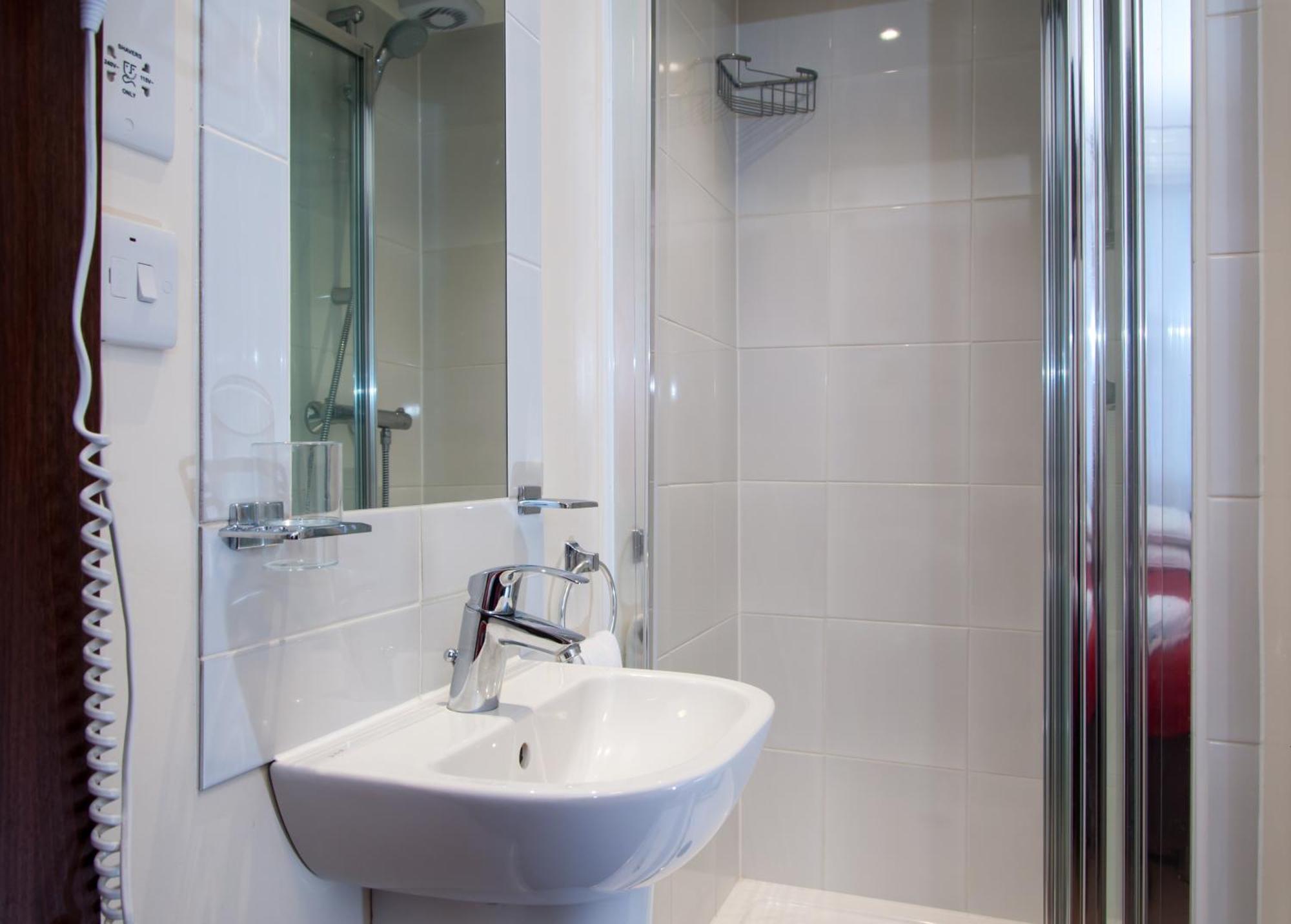 Double Room with Shared Toilet