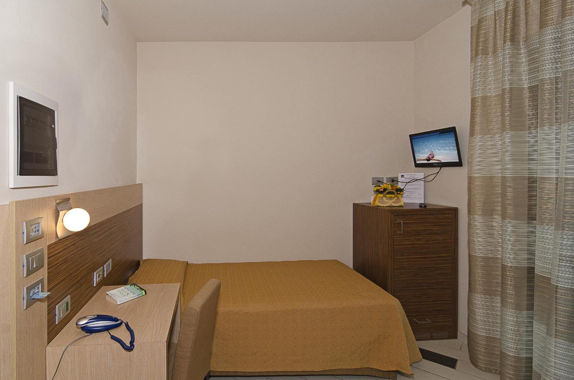 Single Room,1216240063:JPEG