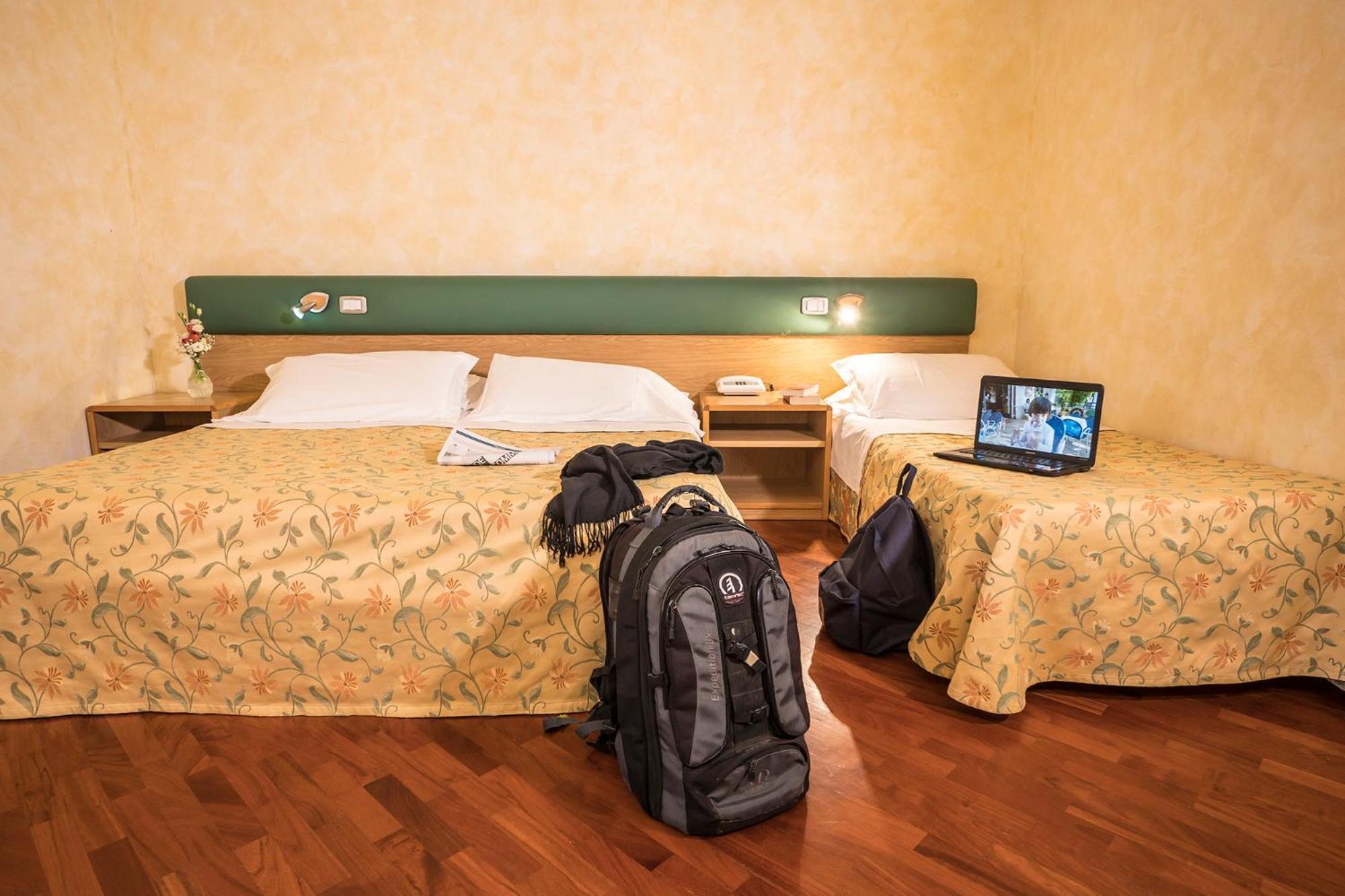 Classic Triple Room,1216835524:JPEG