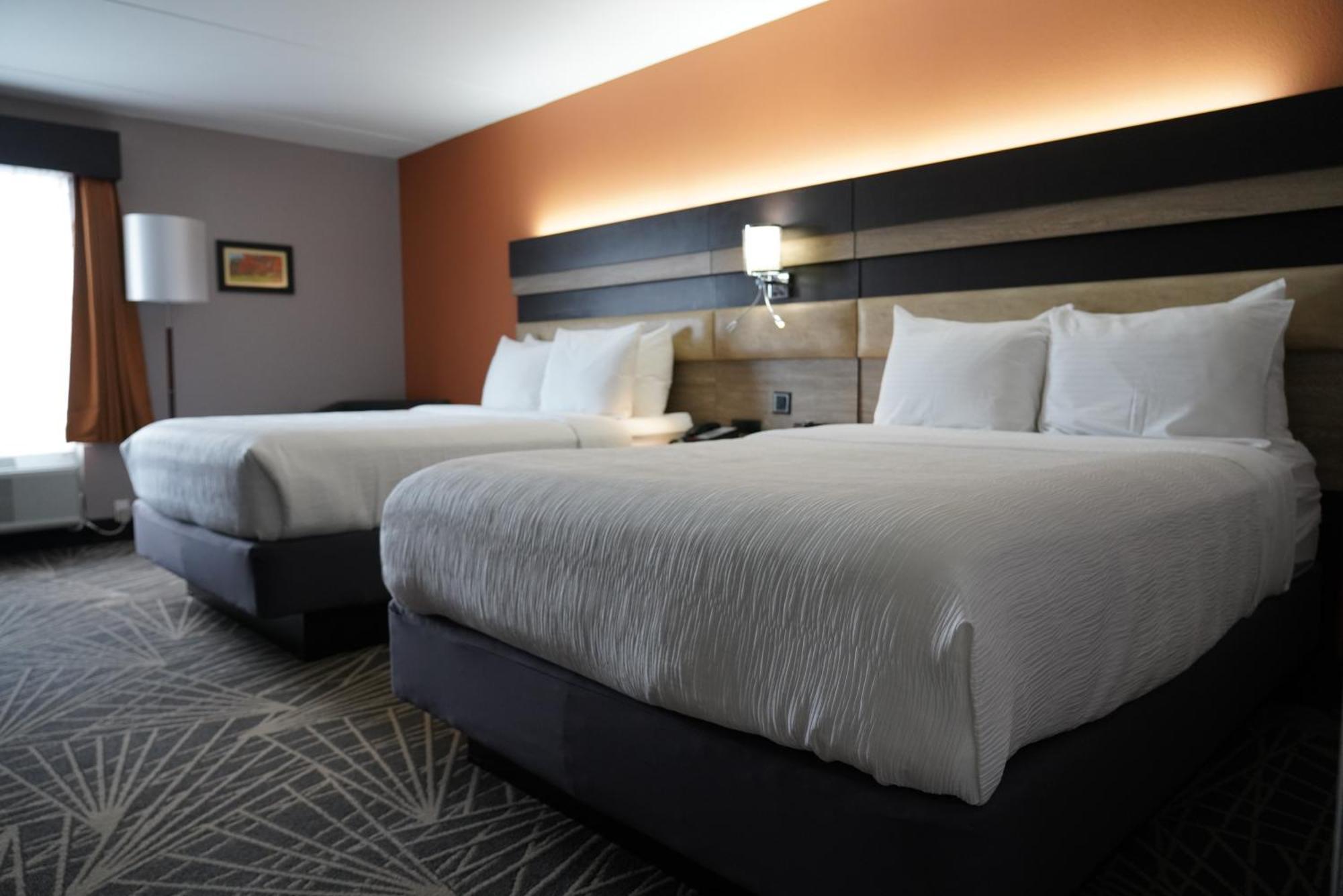 Queen Room Two Queen Beds Non-Smoking