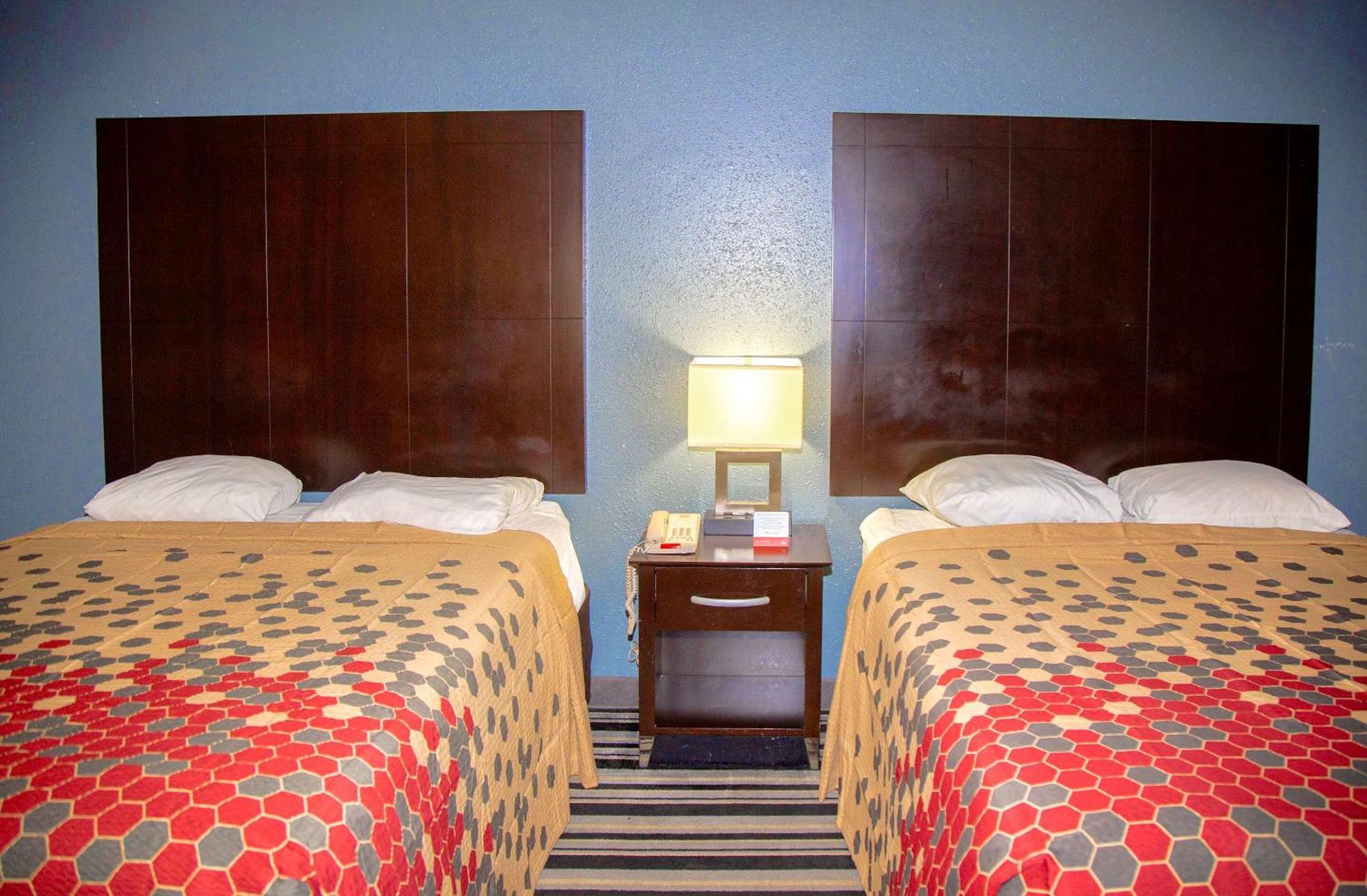 Standard Queen Room Two Queen Beds Non-Smoking