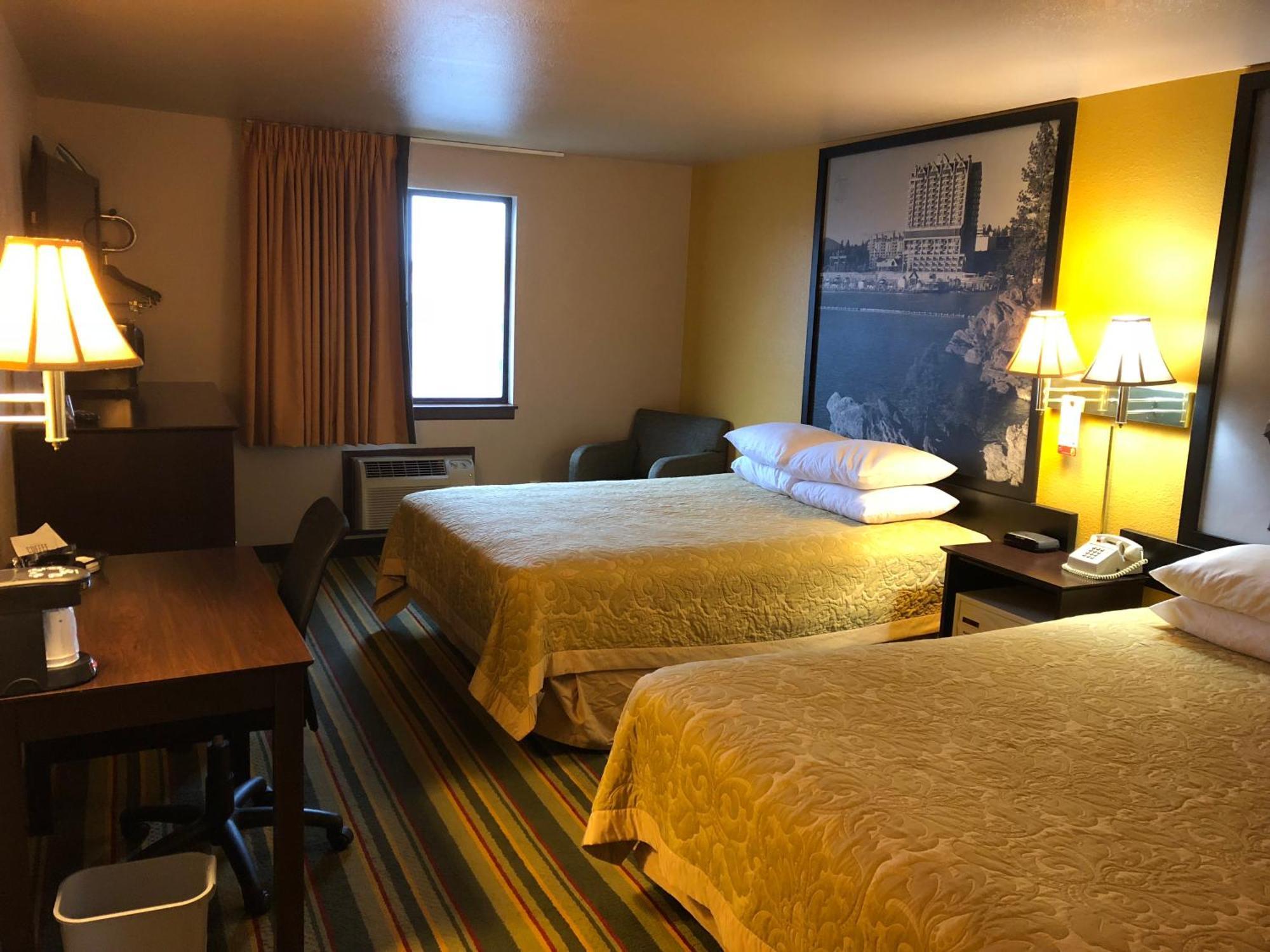Queen Room Two Queen Beds Non-Smoking