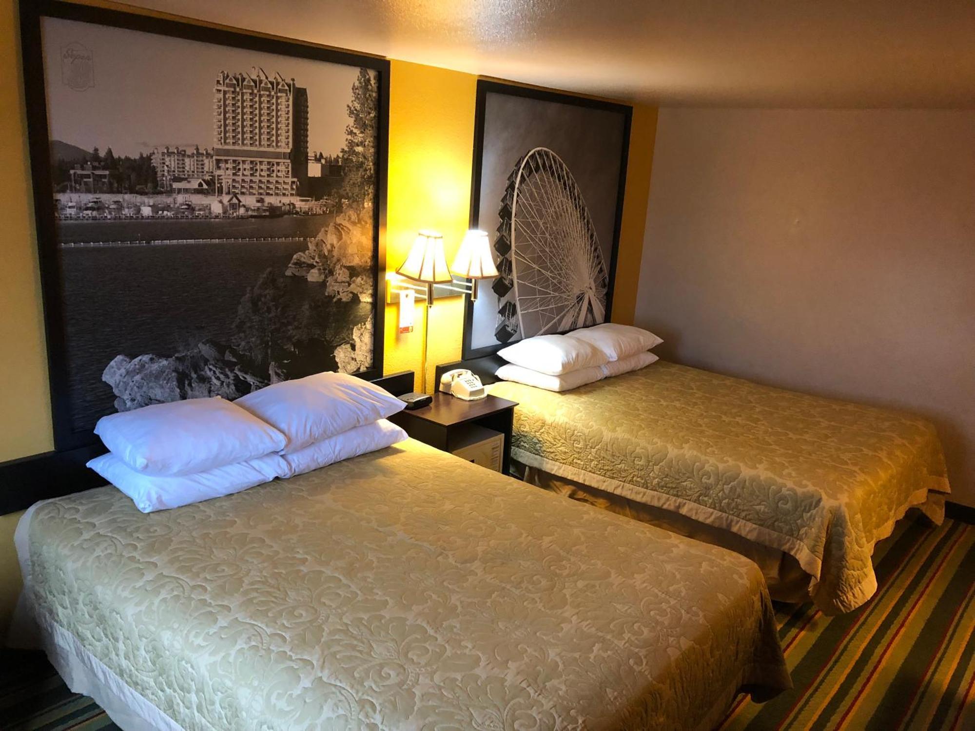 Queen Room Two Queen Beds Non-Smoking