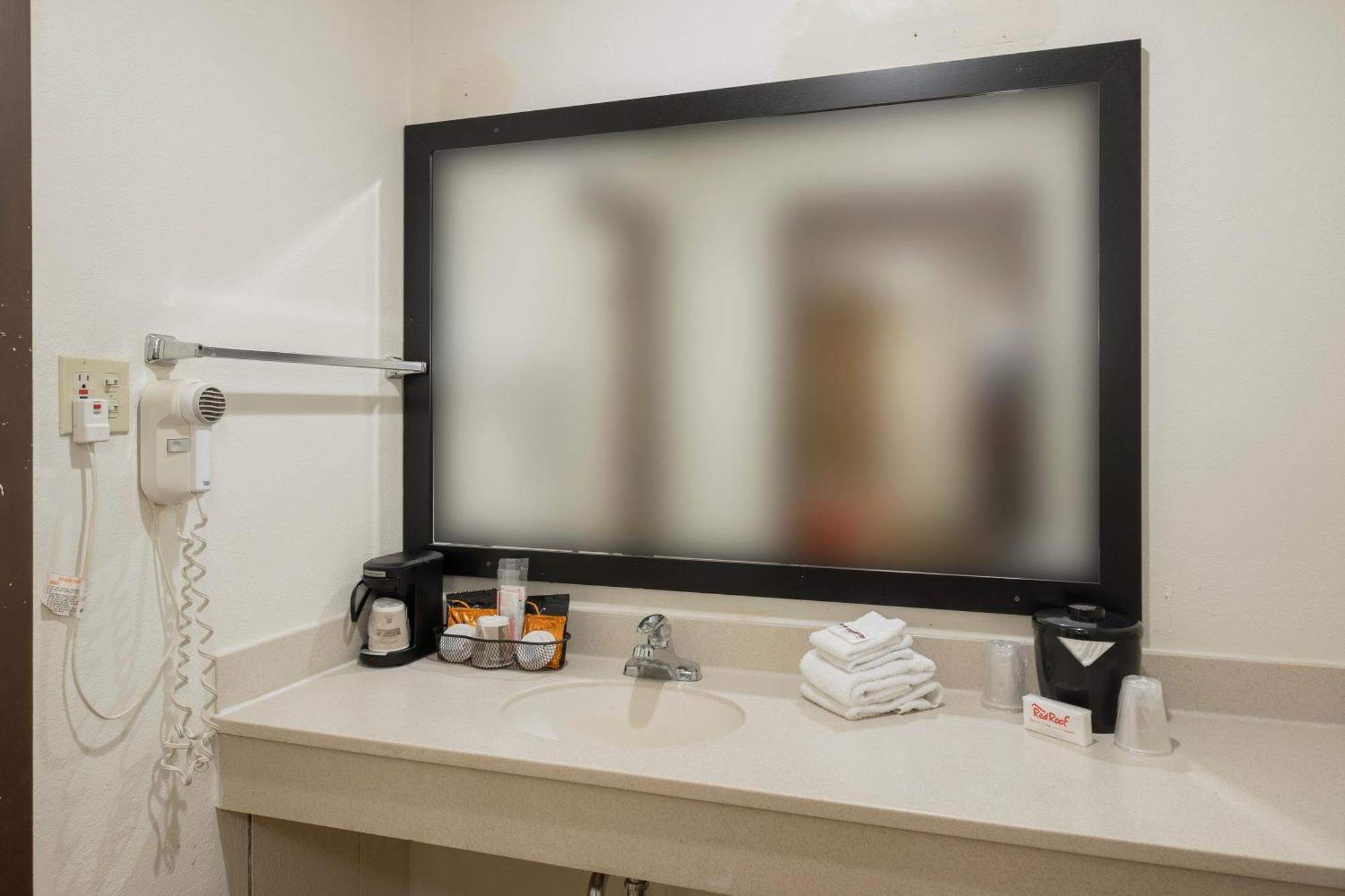 Deluxe Room with Two Double Beds Non-Smoking