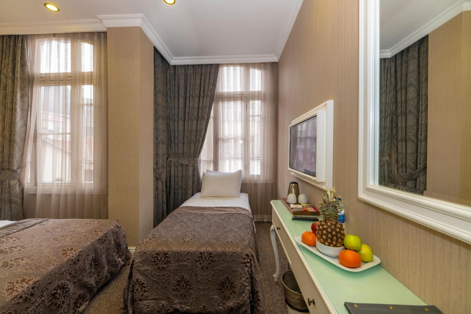 Superior Triple Room