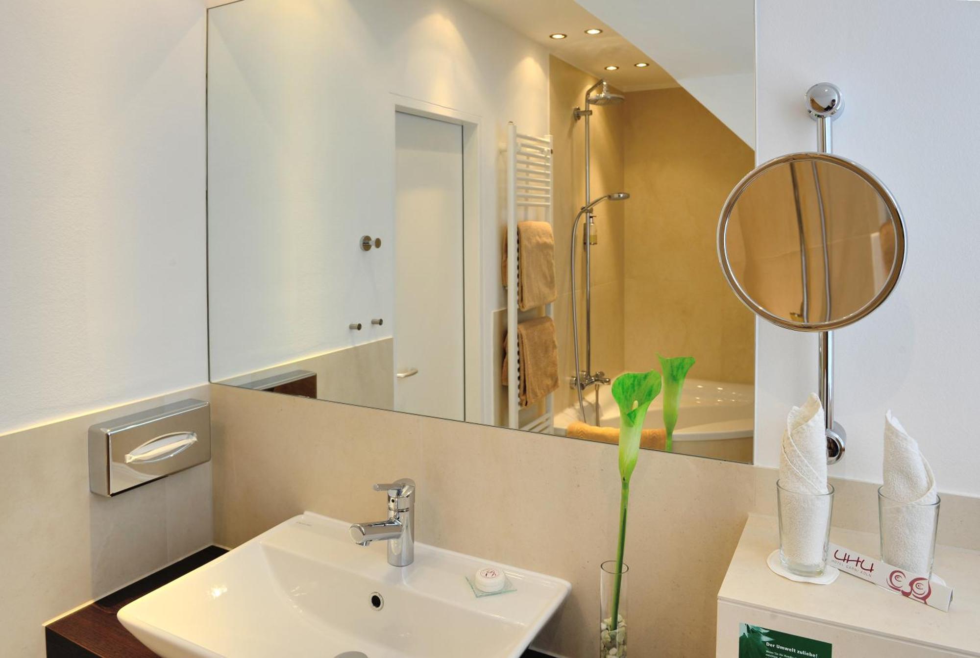 2-Room Suite or Family Room,1646329932:JPEG