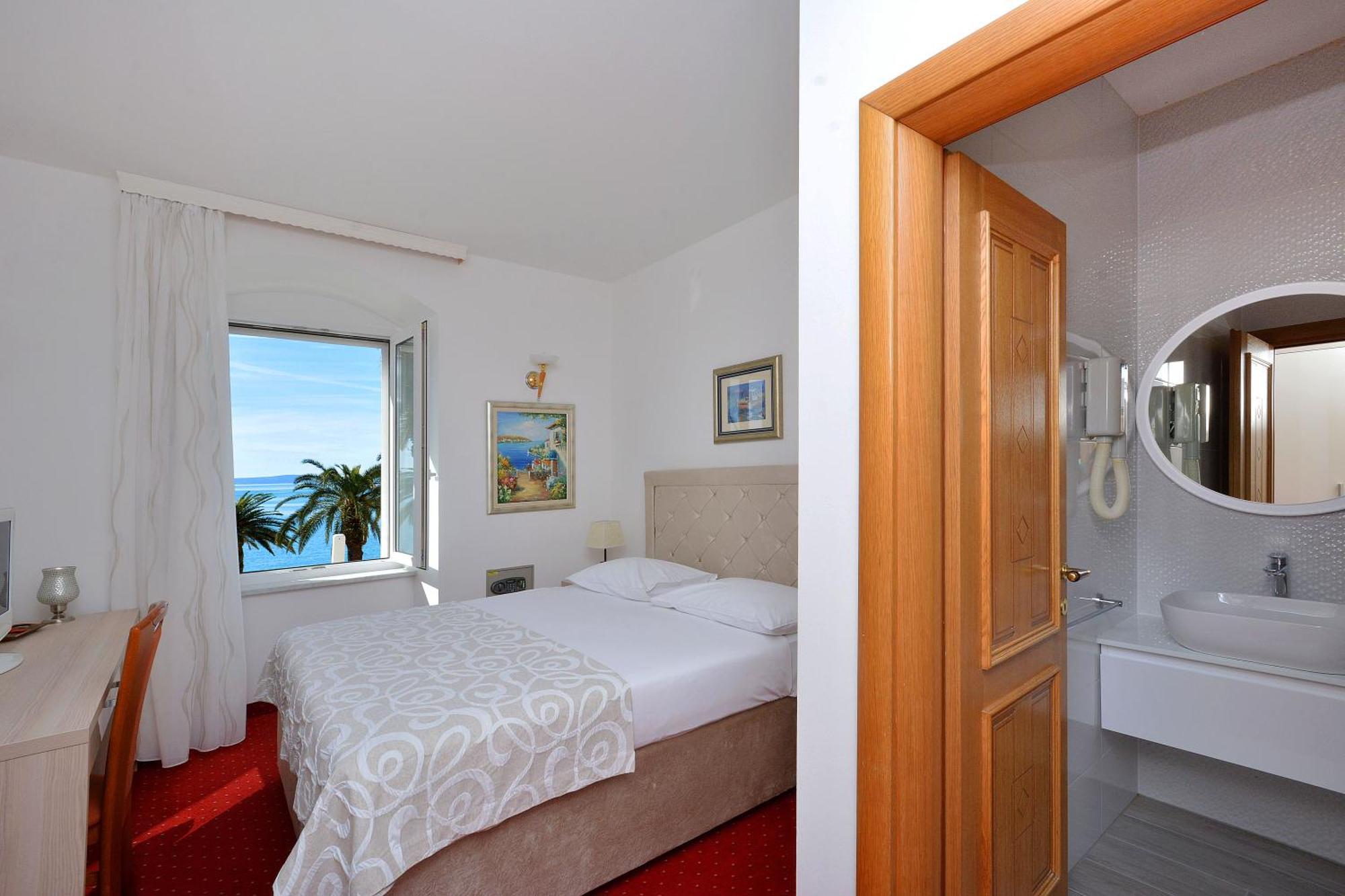 Deluxe Double Room Sea View