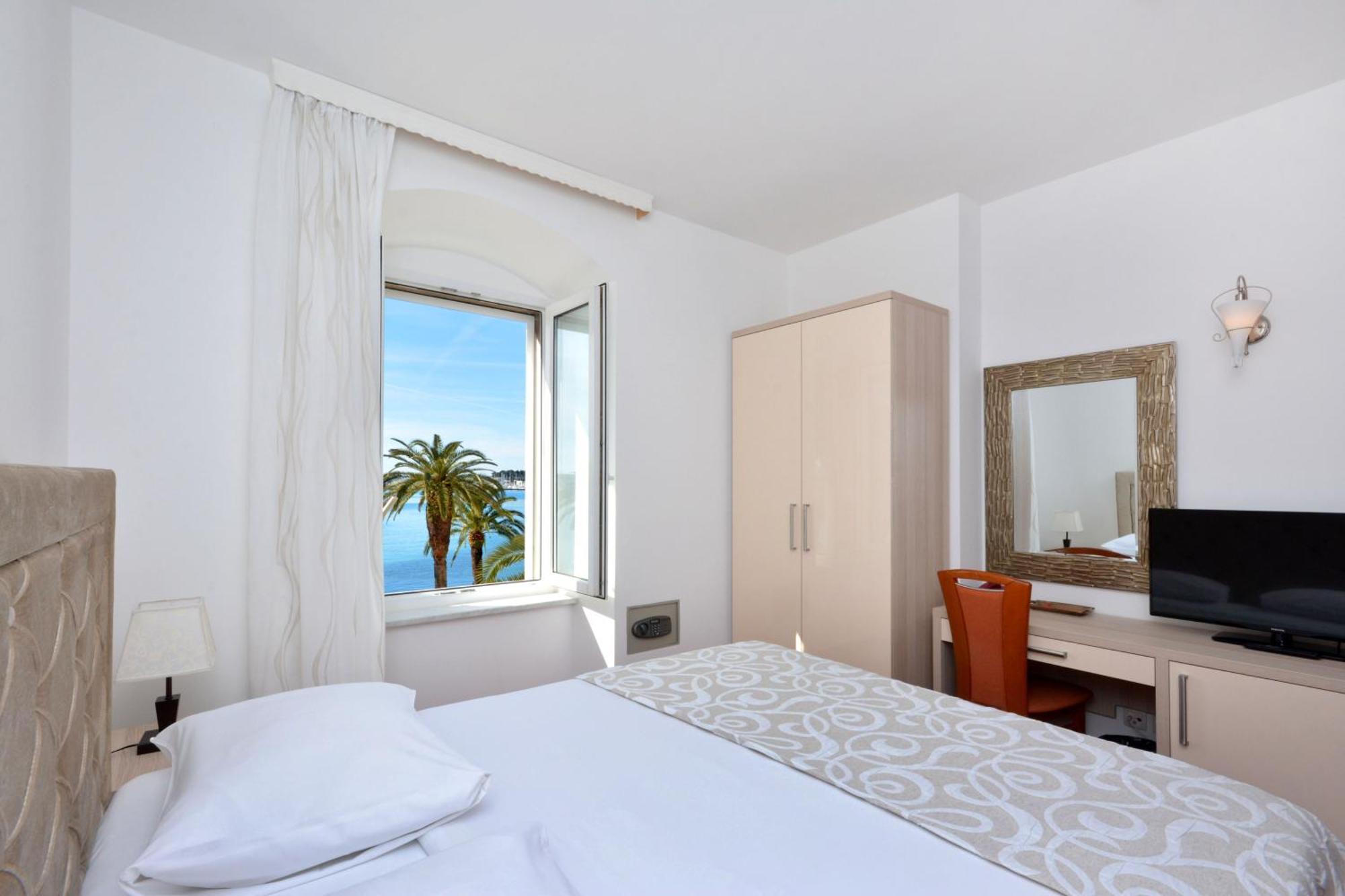 Deluxe Double Room Sea View