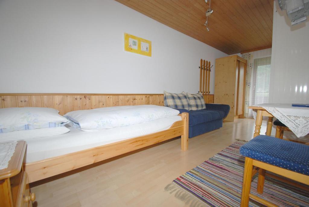 Two-Bedroom Apartment,1559432878:JPEG