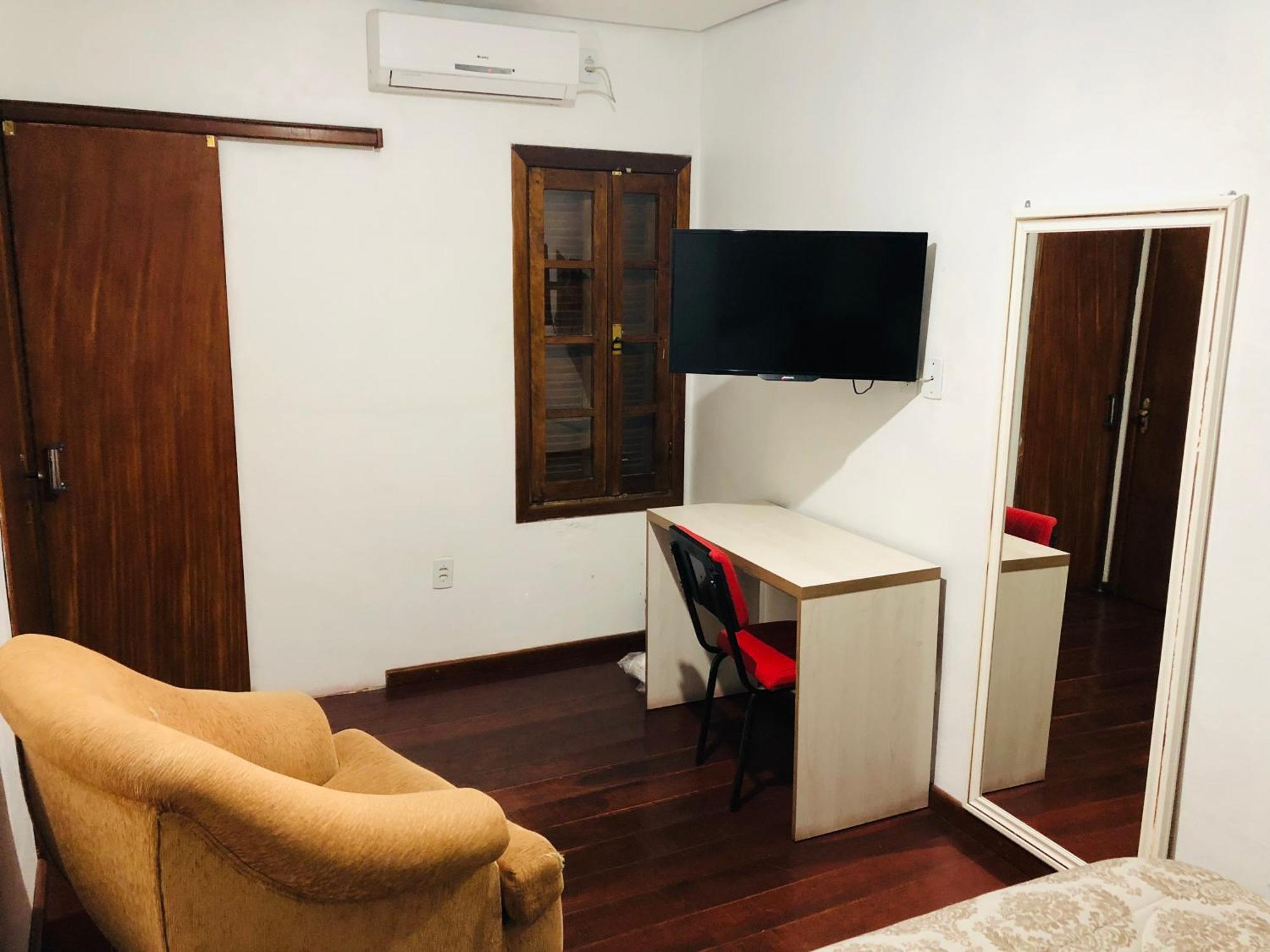 Quarto Duplo