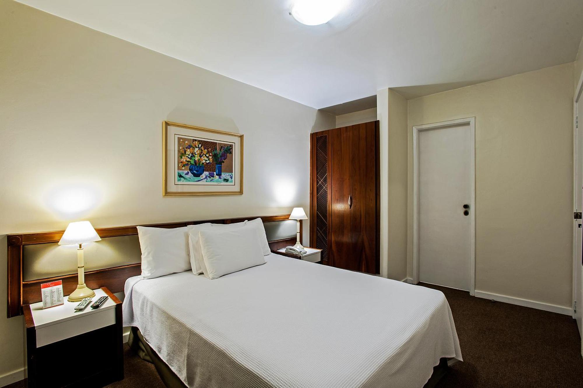 Quarto Duplo Standard