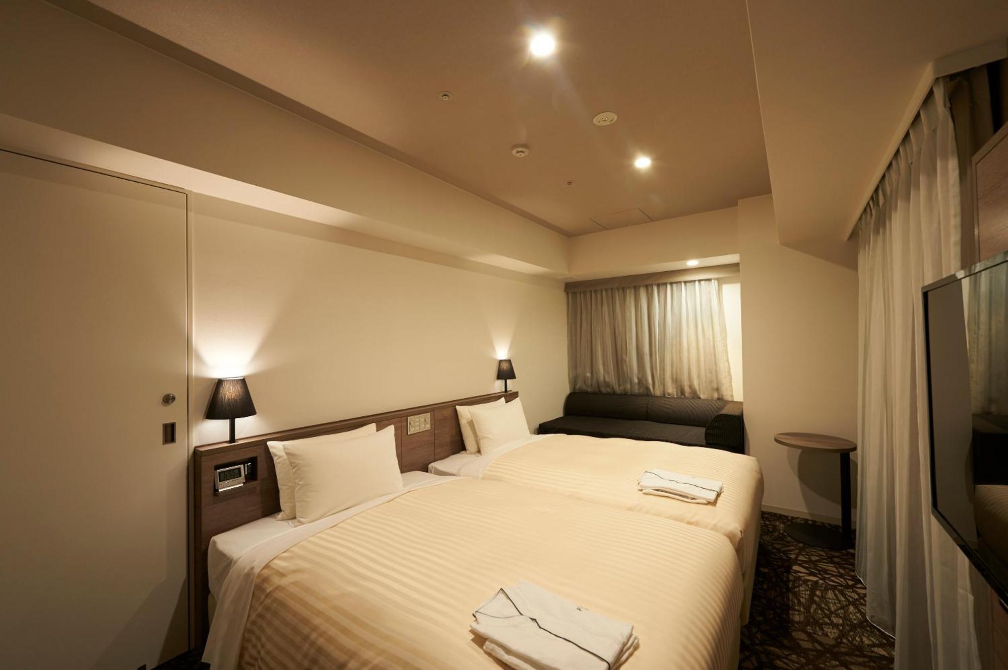 Premium Twin Room Non-Smoking,1222418488:JPEG