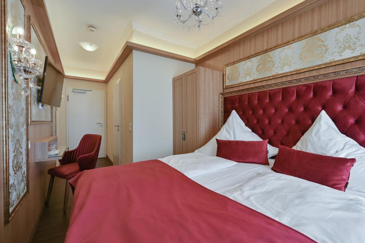 Classic Double Room