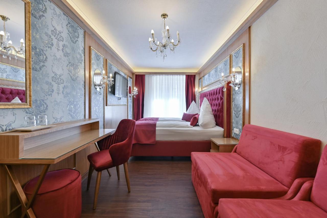 Classic Quadruple Room
