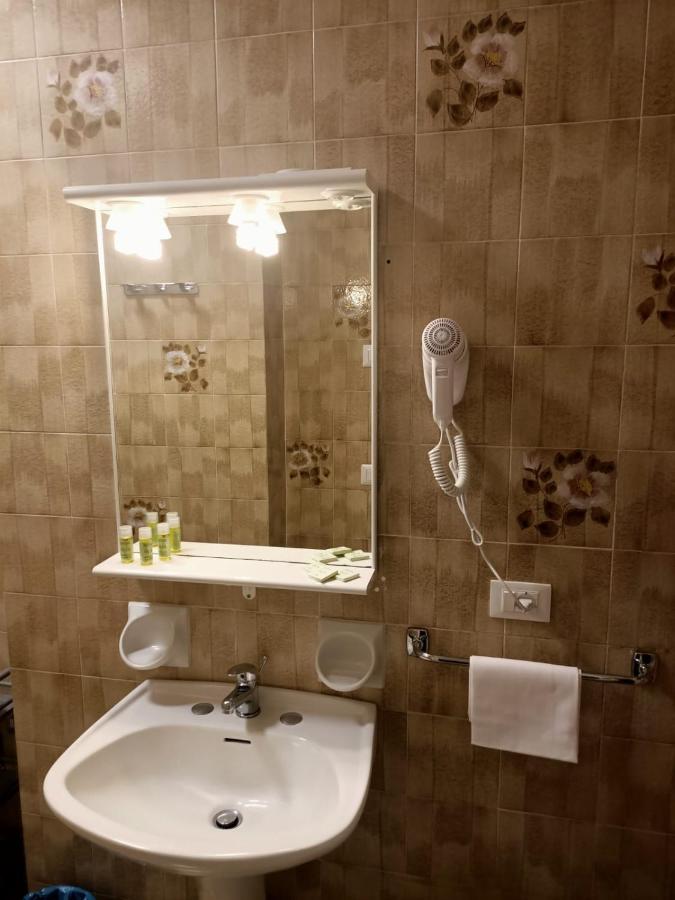 One-Bedroom Standard Apartment