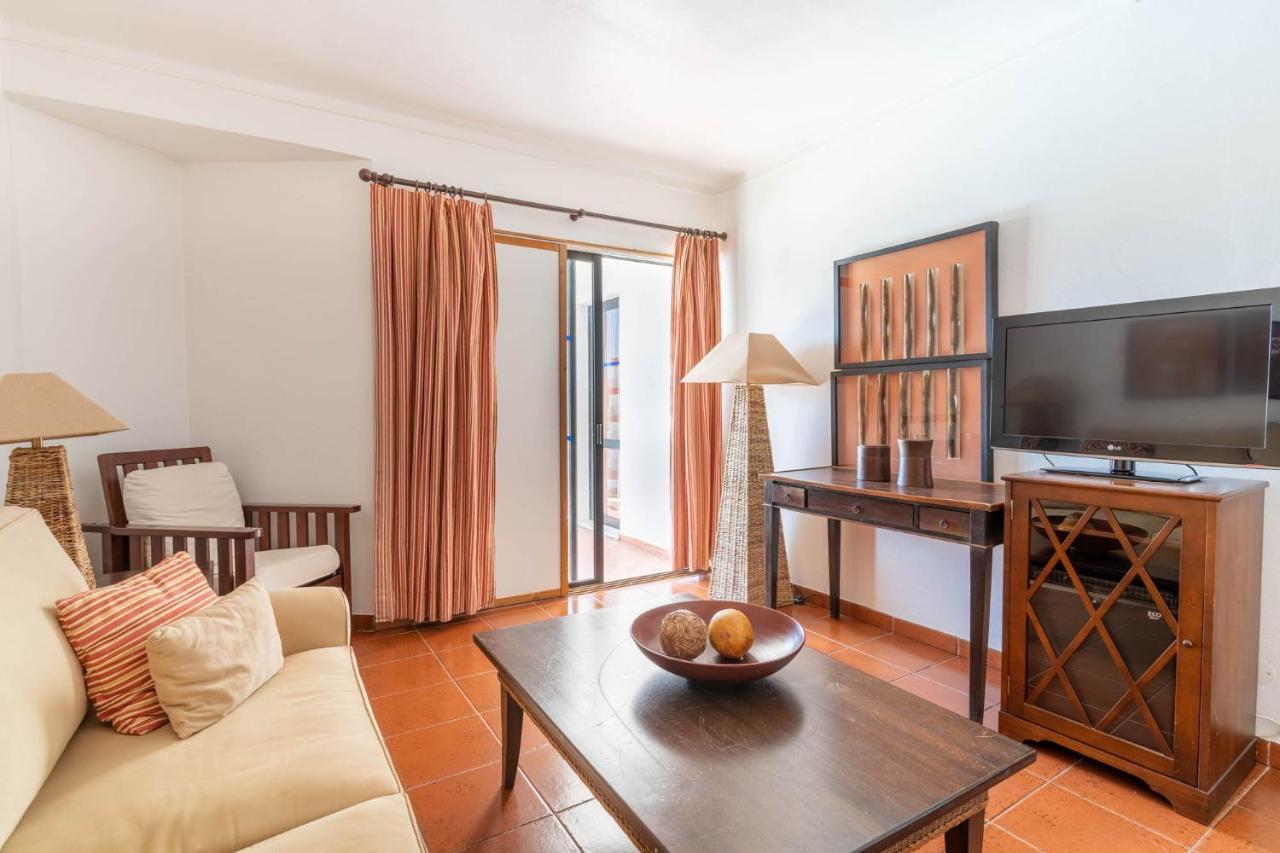 Suite with Pool View