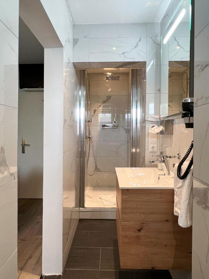 Small Single Room