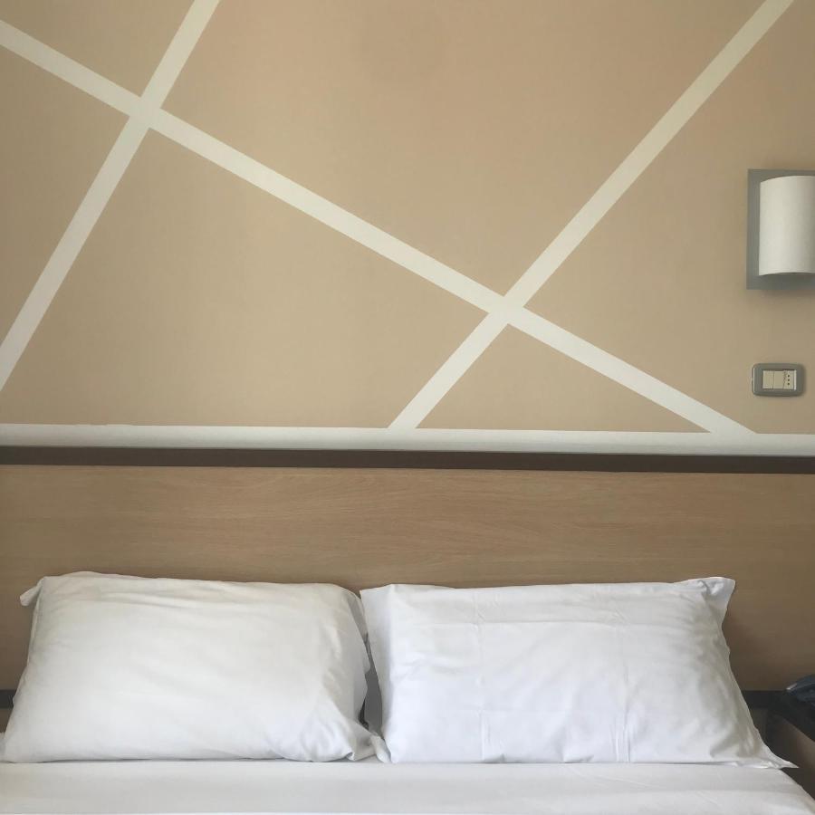 Family Room,1237966579:JPEG
