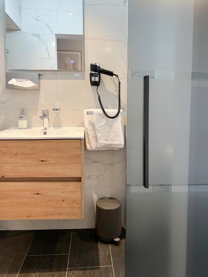 Small Single Room