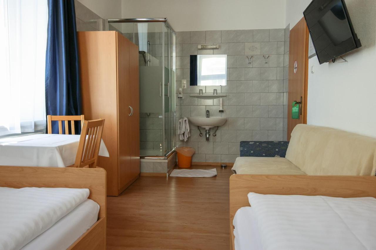 Twin Room Shared Toilet