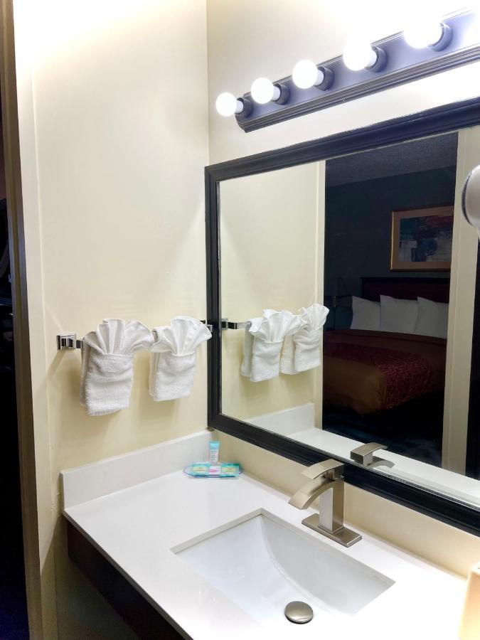 King Room - Non-Smoking