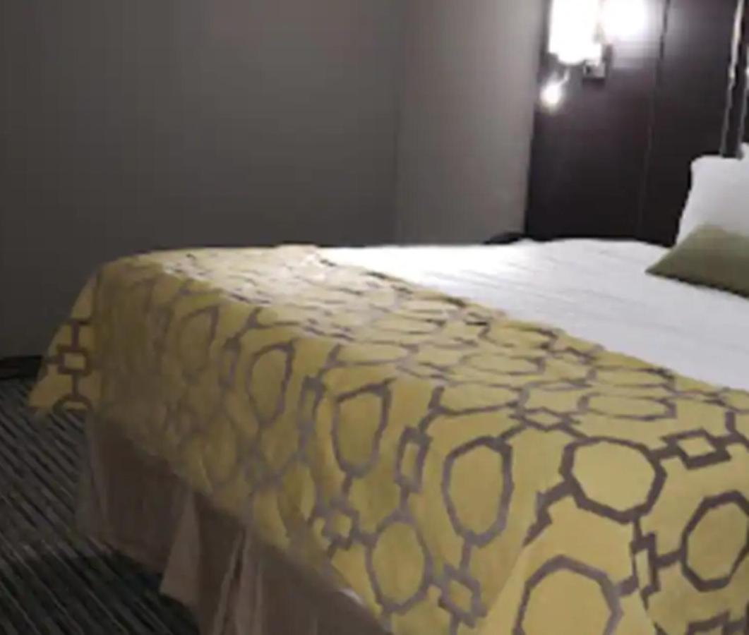 King Room - Second Floor/Non-Smoking