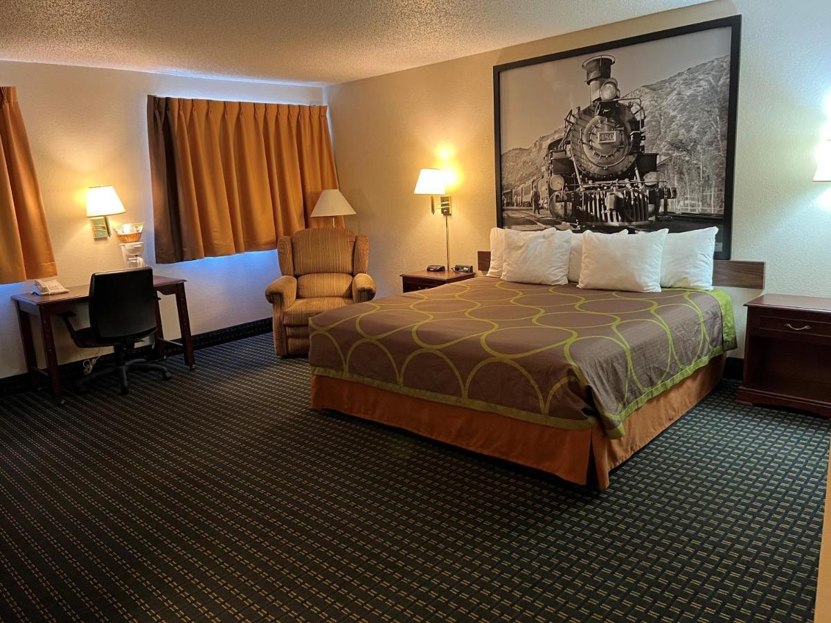 King Room - Non-Smoking