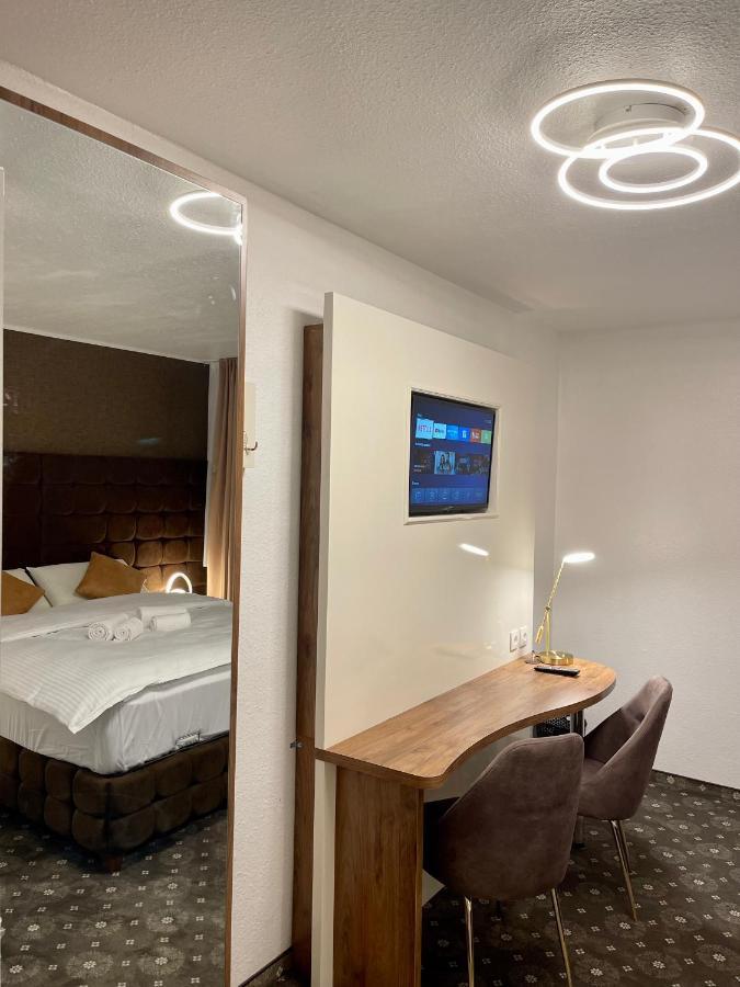 Deluxe Single Room
