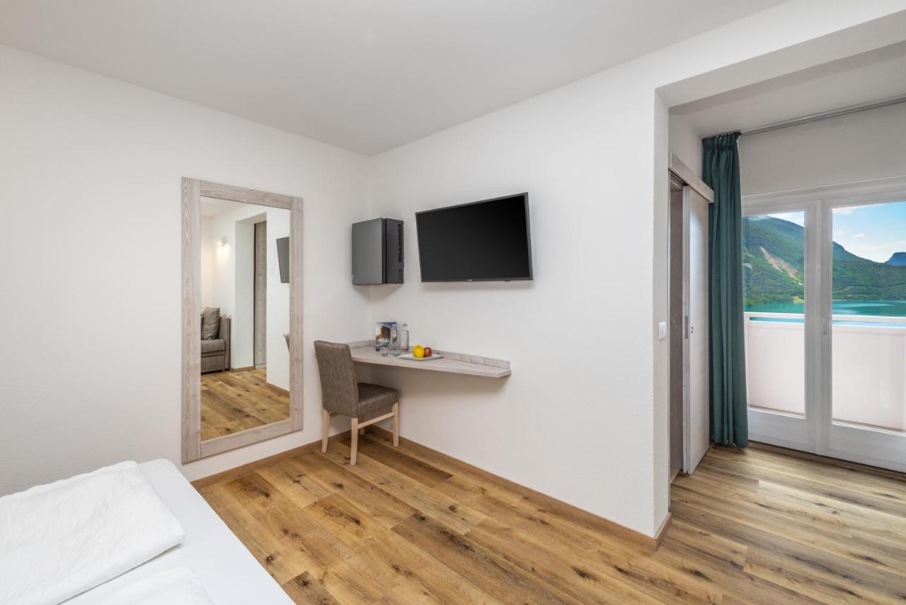 Camera Deluxe