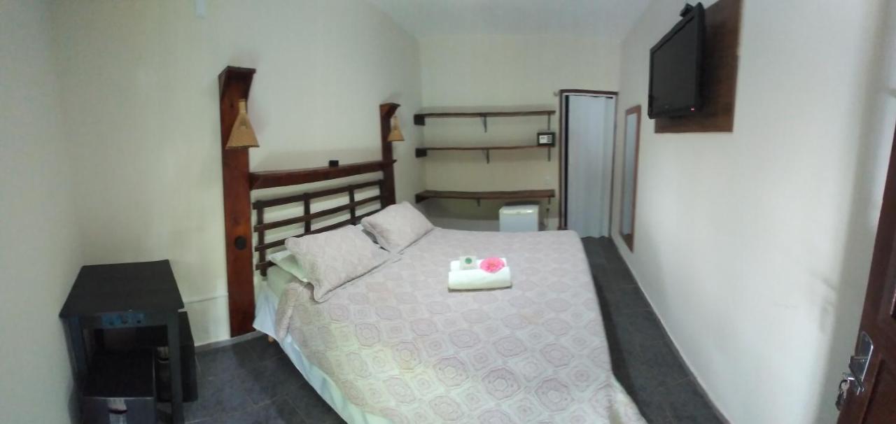 Quarto com Cama de Casal
