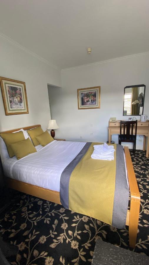 Cosy Double Room - First Floor