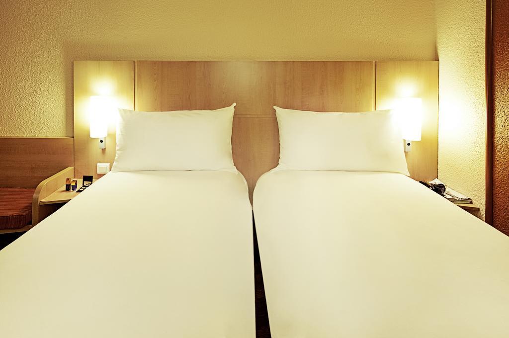 Standard Room twin beds,425187630:JPEG