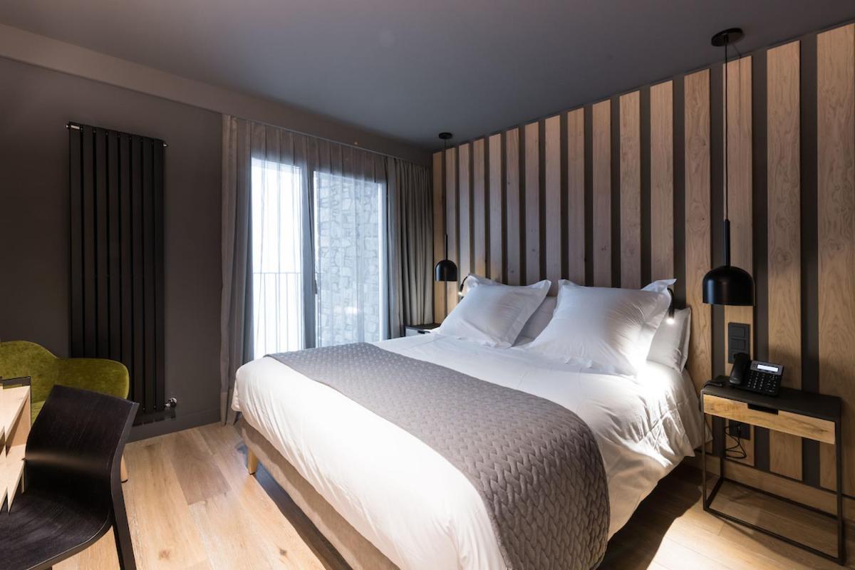 Double or Twin Room Mountain View