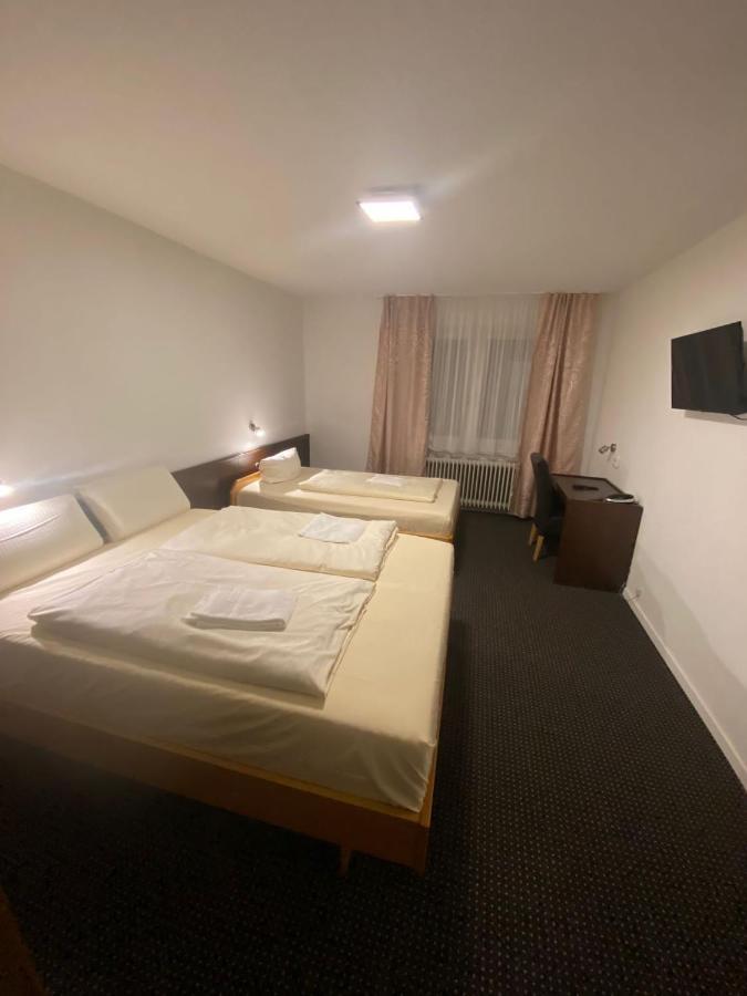 Triple Room Bathroom,1259967028:JPEG