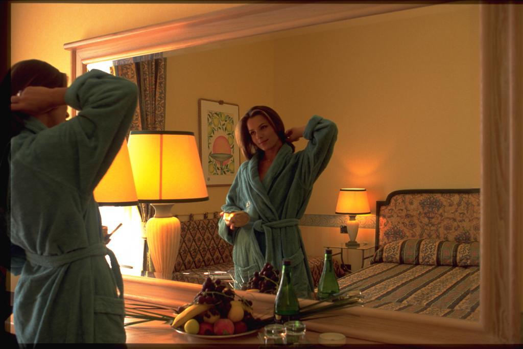 Single Room,126393780:JPEG