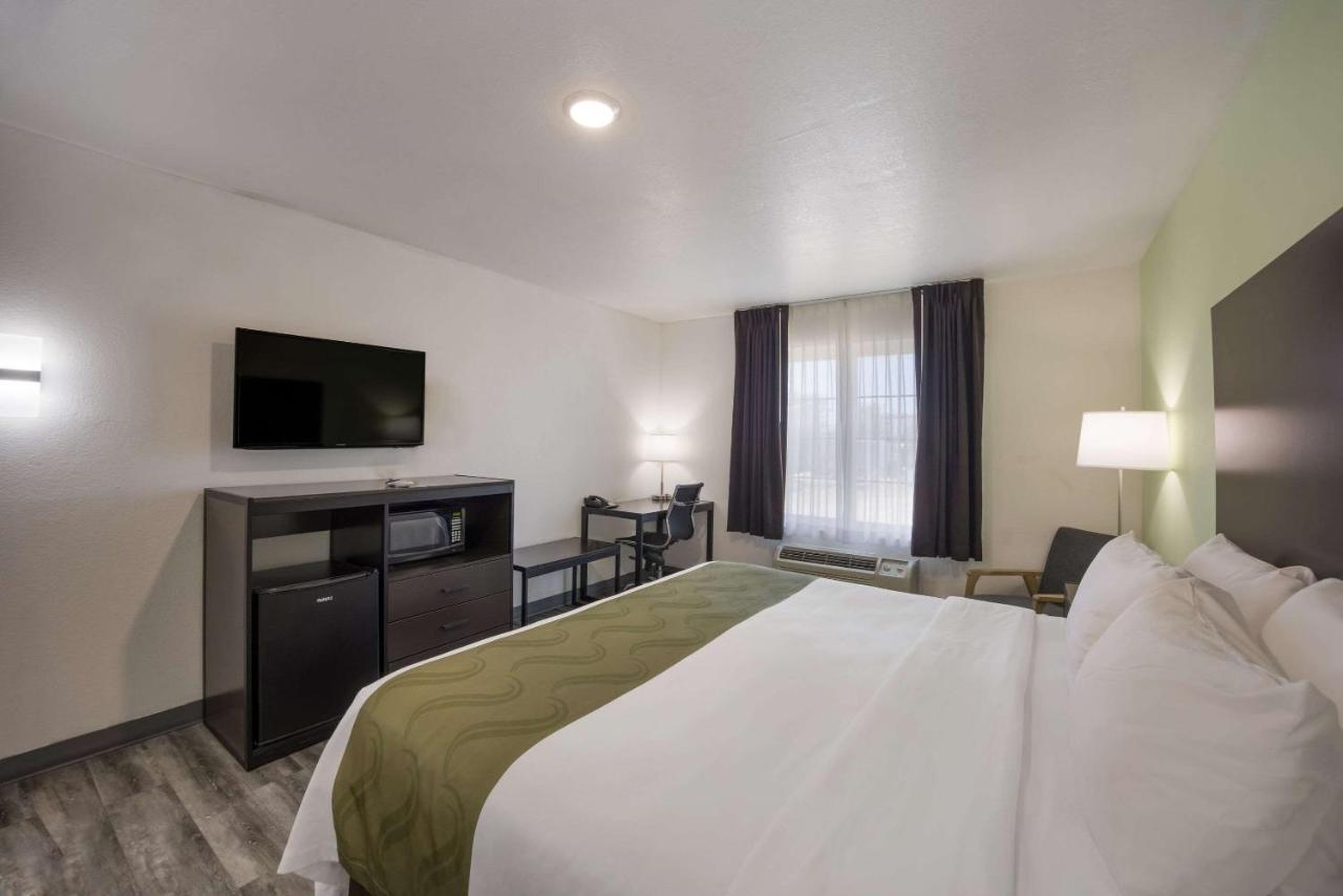 King Room - Accessible/Non-Smoking
