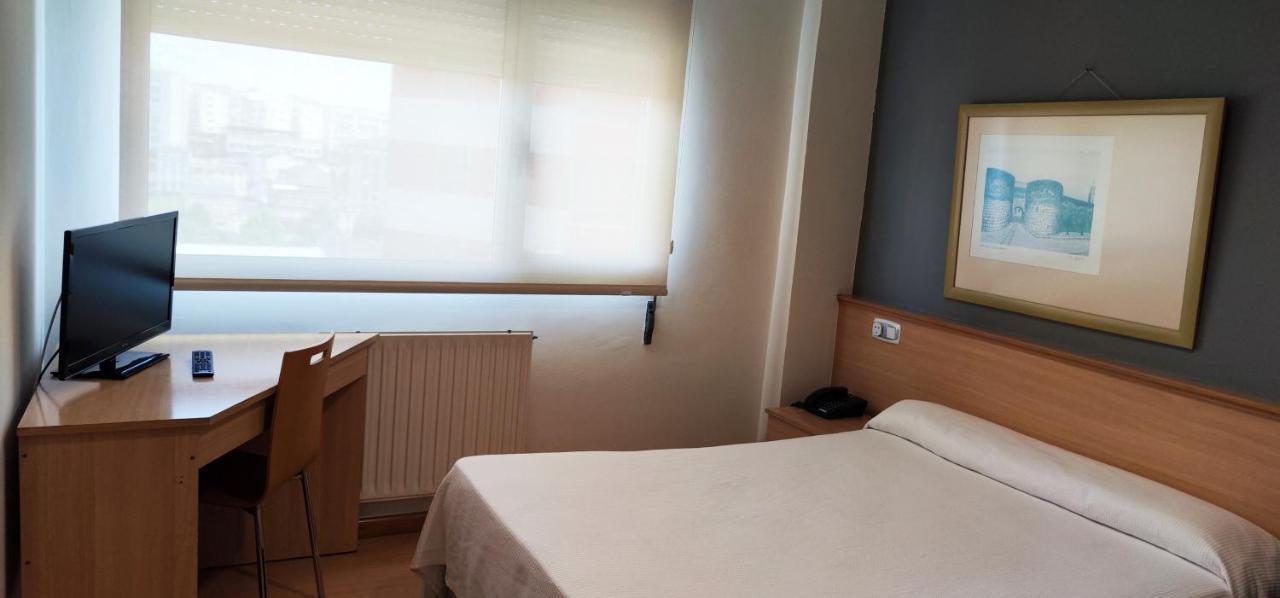 Single Room,94965326:JPEG
