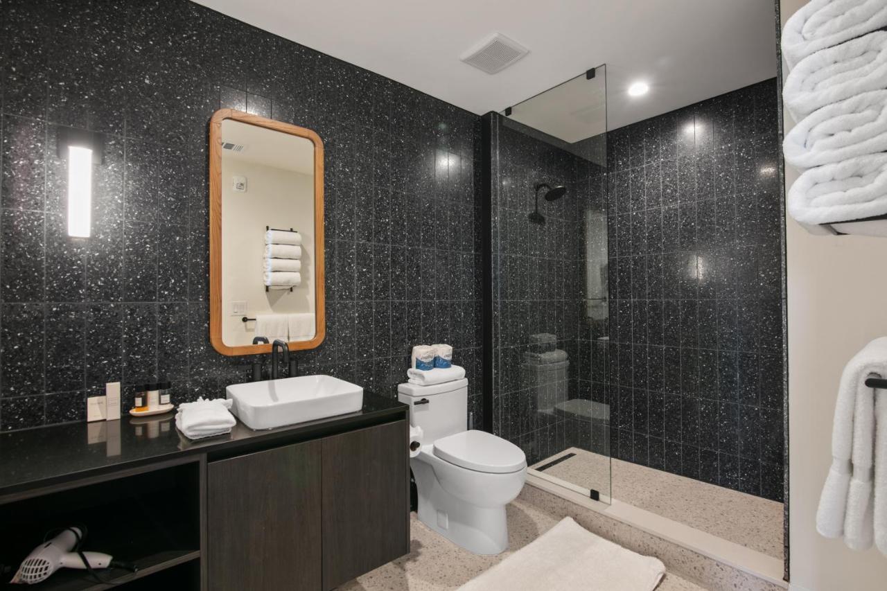 Deluxe Condo