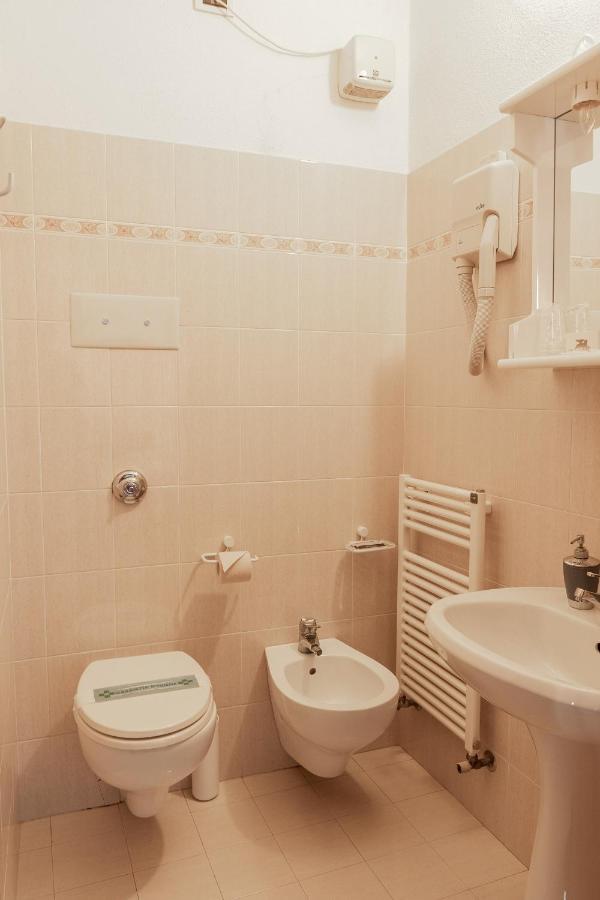 Classic Triple Room,1019703847:JPEG