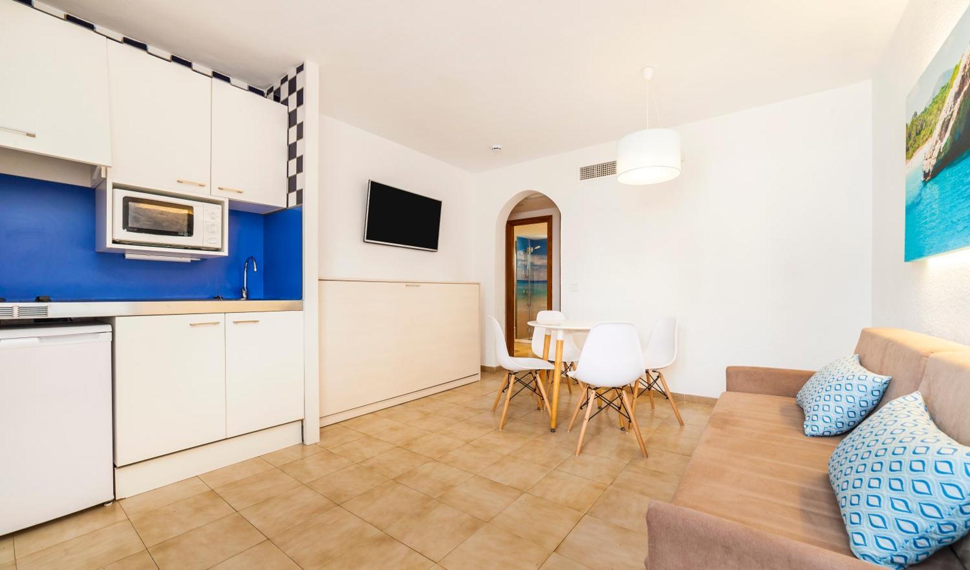 One-Bedroom Apartment ( 1adult+ 1 Child),1272349723:JPEG