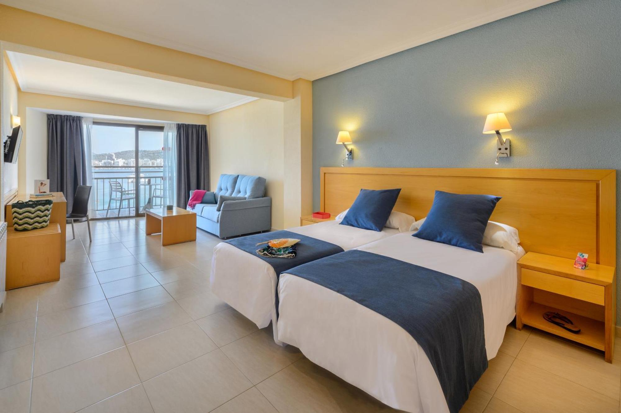Twin Room Sea View