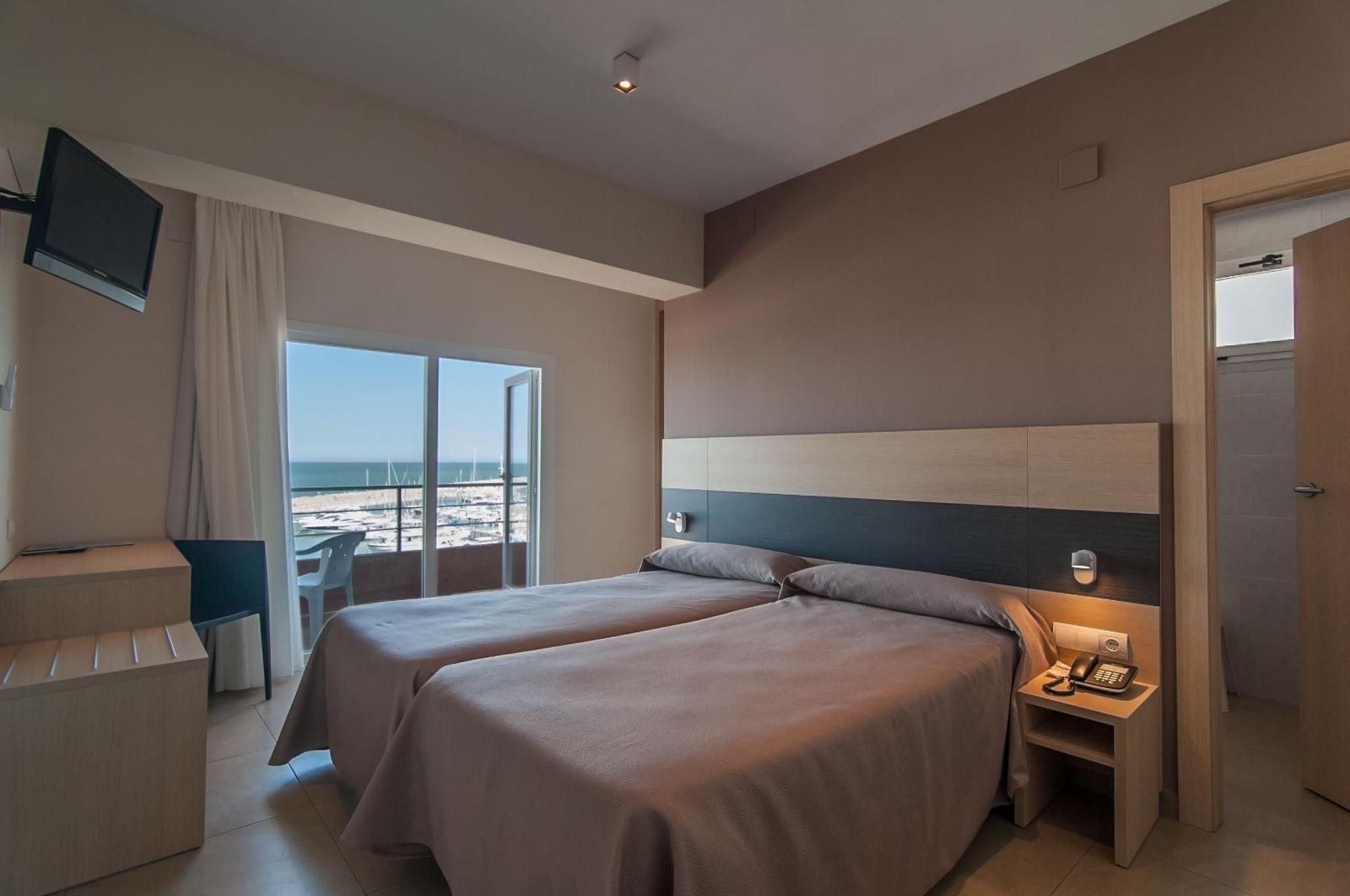 Twin Room Sea View,1532708755:JPEG