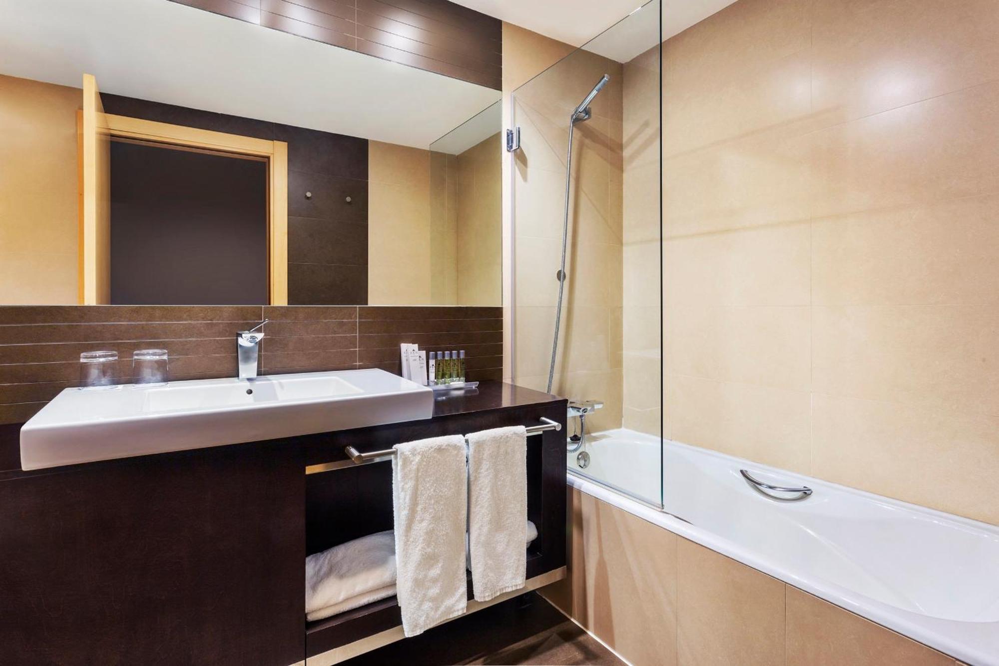 Standard Double Room,1658750257:JPEG