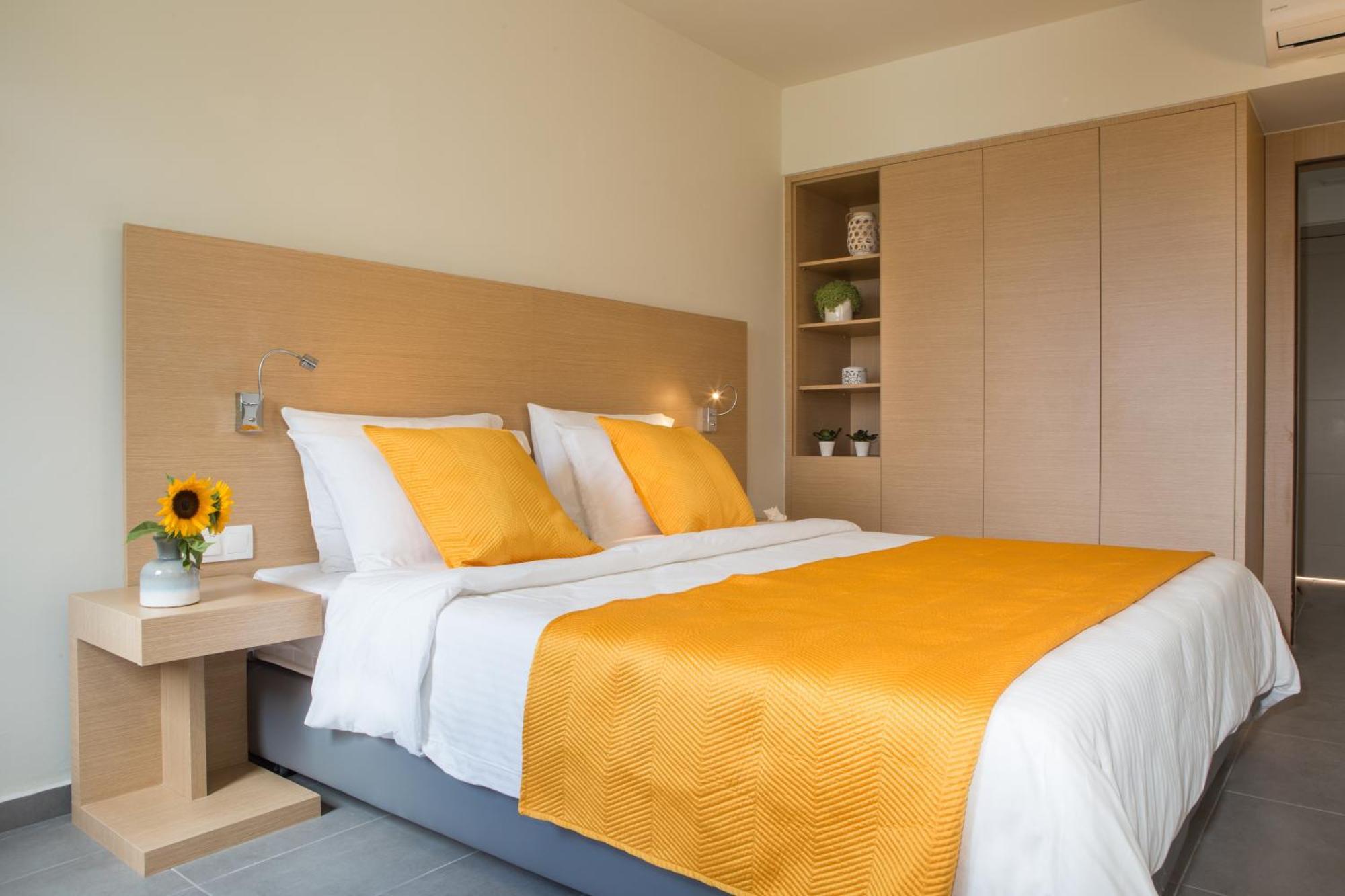 Superior One-Bedroom Apartment