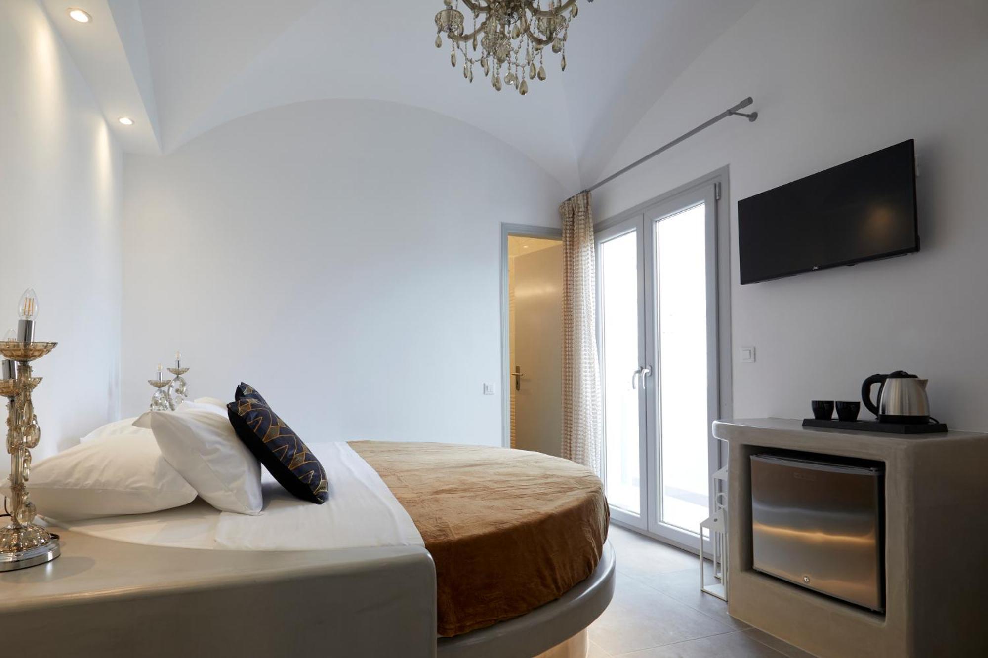 Premium Suite with Outdoor Hot Tub