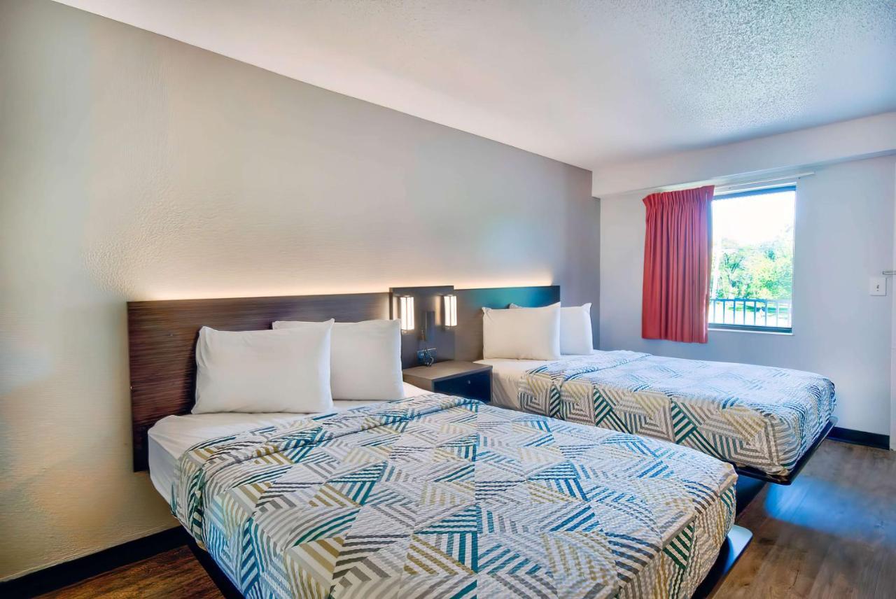 Quadruple Room - Non-Smoking