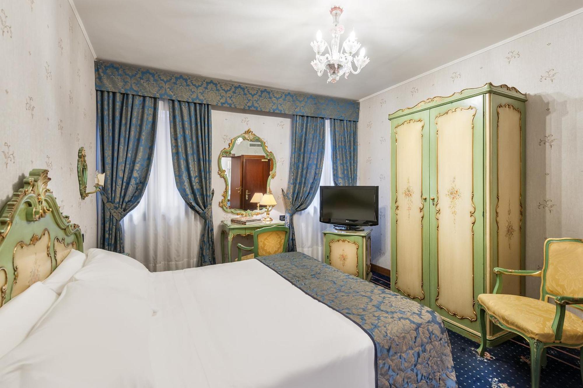 Classic Double or Twin Room,1632206443:JPEG